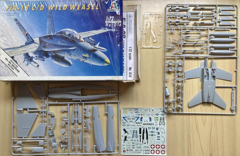 F÷A-18C÷D Italeri 1-72 4000Ft