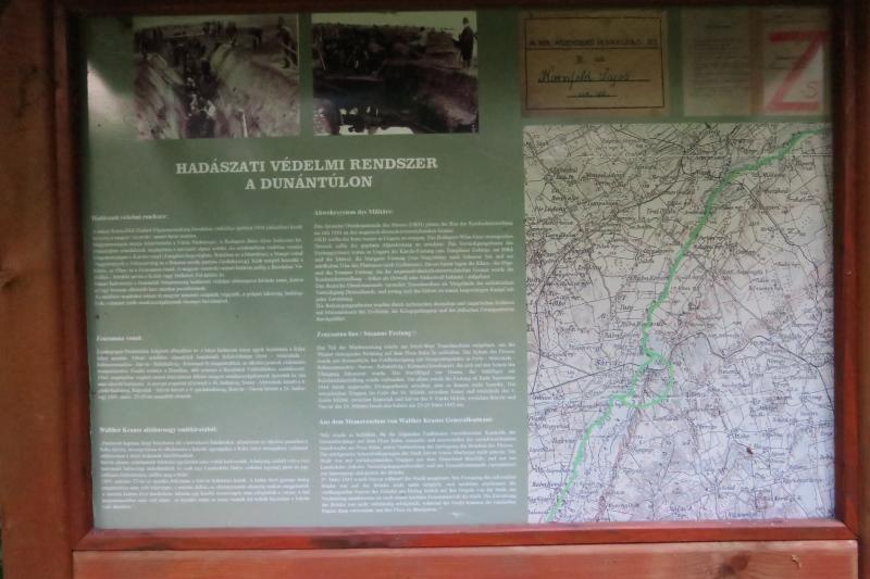 Információk a védelmi rendszerről a tájékoztató táblán