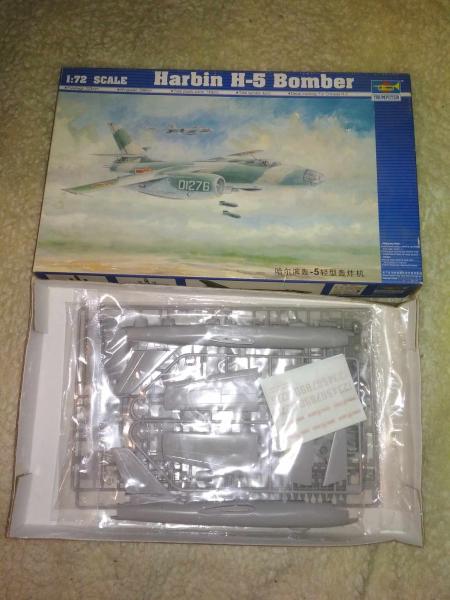 Trumpeter H-5 (Il-28) 1:72 2700 Ft