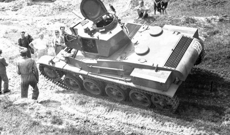 Toldi - H-372 = magyarpáncél fb
