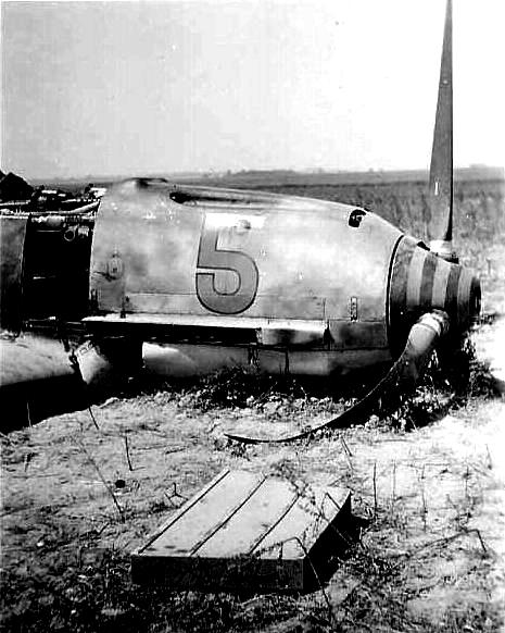 bf109e4_214

Jobb oldali MG 17, épphogy sejthető