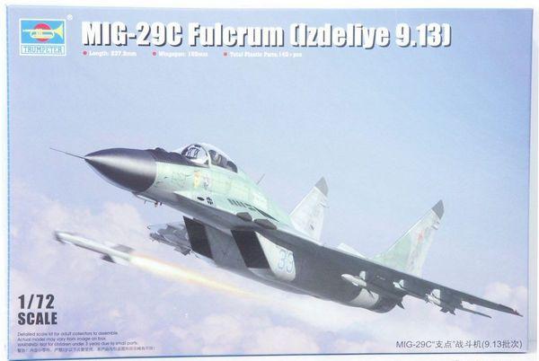 72 Trumpeter MiG-29C néhány elem levágva, egyik kiömlő nélkül + Ace maratás + Amigo exhausts 8000Ft helyett 6500Ft