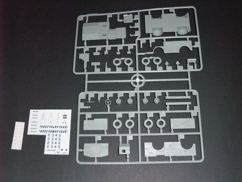 1/48 KINETIC NC-2A UPU Tractor ; 4200.-