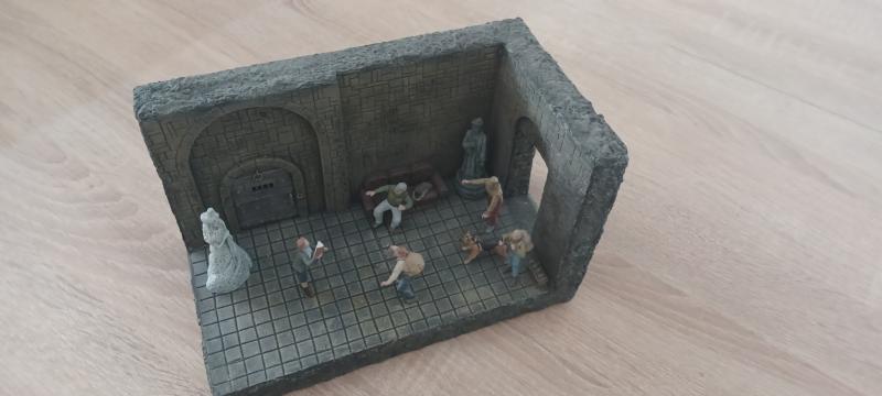 1/35 Ghost dungeon visiting diorama