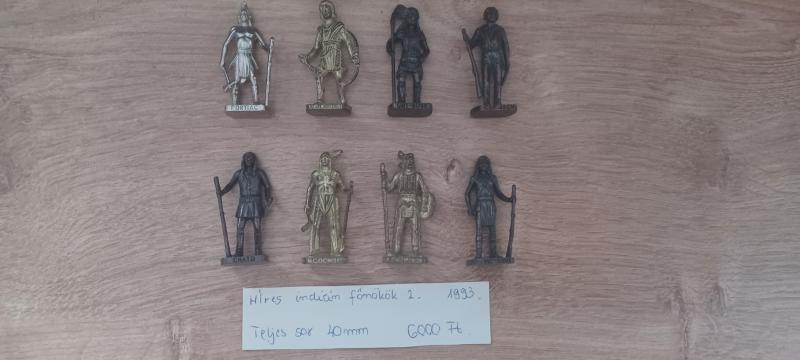 Kinder 40 mm festett és festetlen figurák eladóak vagy csere