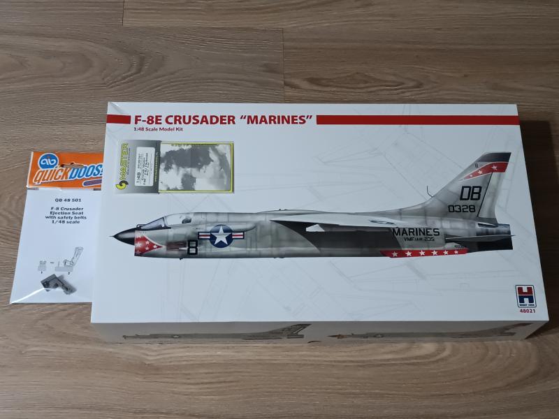 ACADEMY 12221