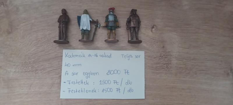 Kinder 40 mm festett és festetlen figurák eladóak vagy csere