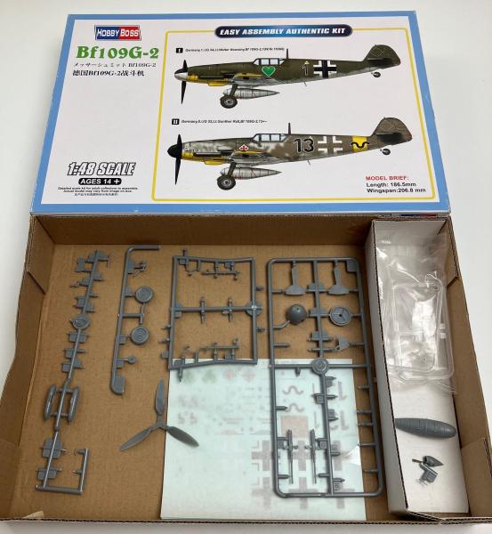 1/48 Hobbyboss Bf-109G

2000,-

Képen látható állapotban.