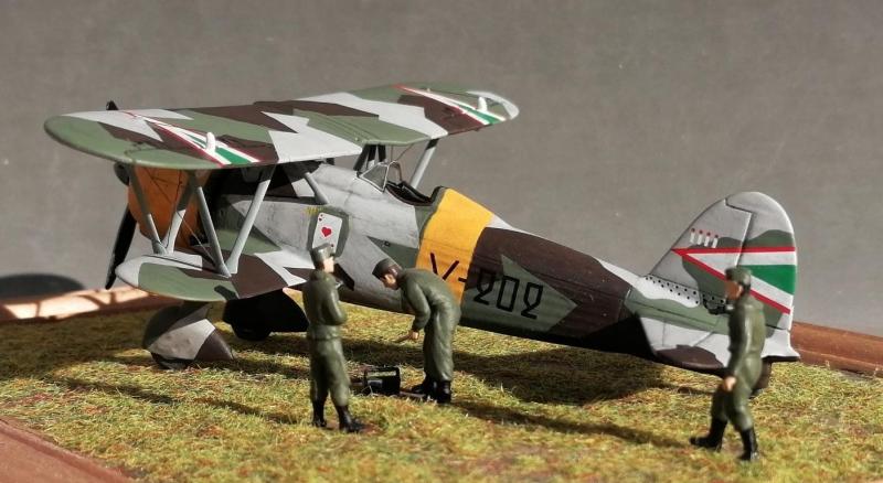 Fiat CR.42 Falco - Italeri 1:72
Seres Albert gépe (V-202)
Magyar Királyi Honvéd Légierő "Kőr Ász" vadászrepülő század