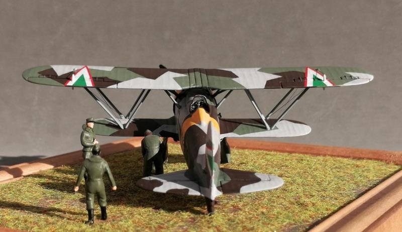 Fiat CR.42 Falco - Italeri 1:72
Seres Albert gépe (V-202)
Magyar Királyi Honvéd Légierő "Kőr Ász" vadászrepülő század
