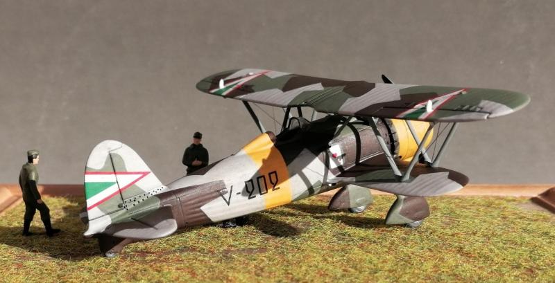 Fiat CR.42 Falco - Italeri 1:72
Seres Albert gépe (V-202)
Magyar Királyi Honvéd Légierő "Kőr Ász" vadászrepülő század