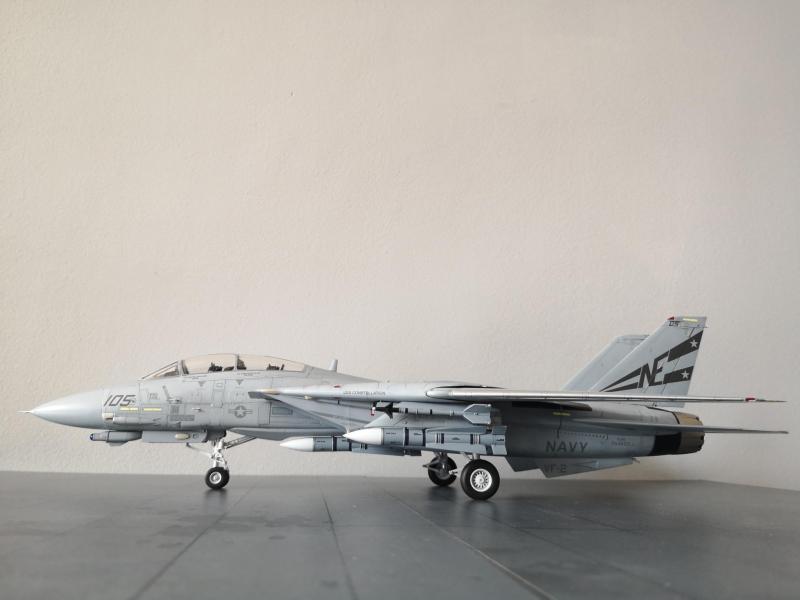 F-14D Tomcat
1:48 HobbyBoss 80368