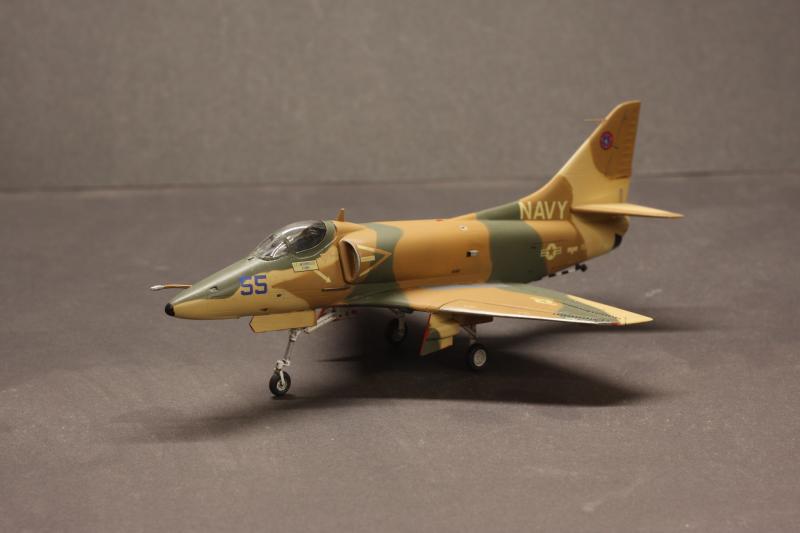 A-4E/F, Italeri (ESCI), 1/72

Jester gépe a TopGun-ból.