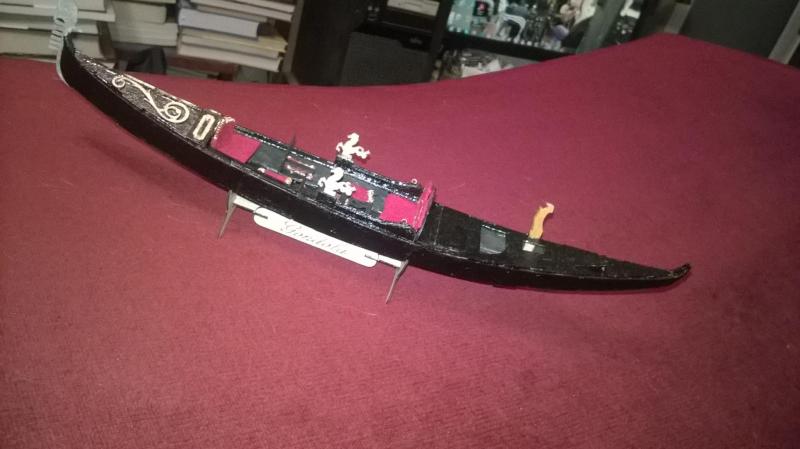 Velencei gondola
1:60