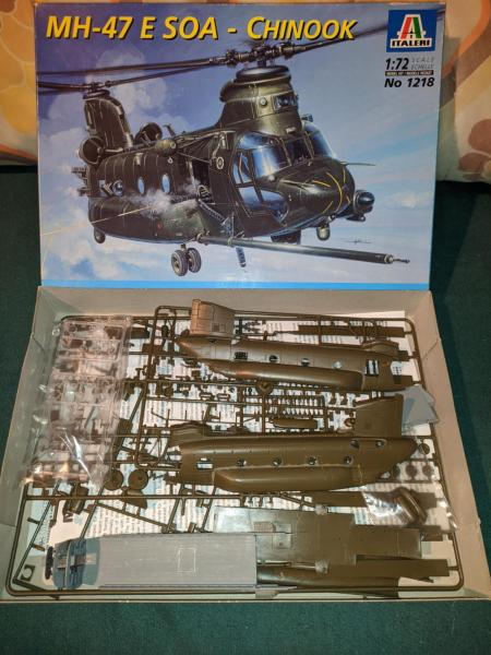 Italeri MH-47E SOA Chinook enyhén elkezdve 5000 Ft