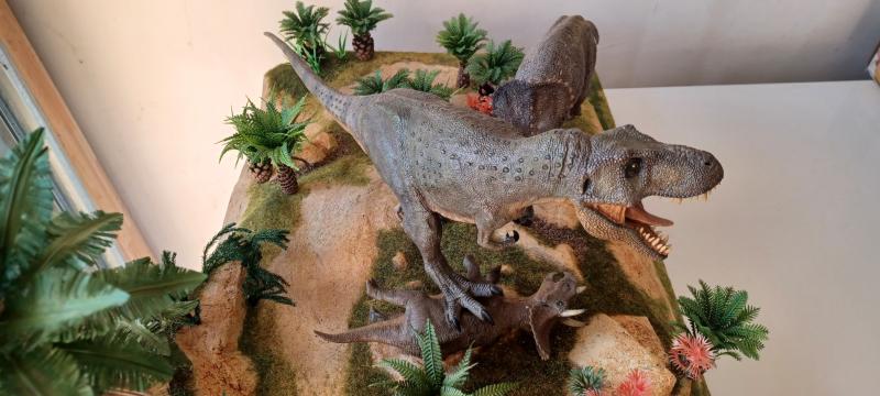 Dinoszaurus harci dioráma 1.24