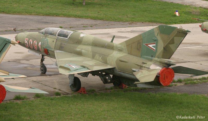 Mikojan-Gurjevics-MiG-21-5091-2