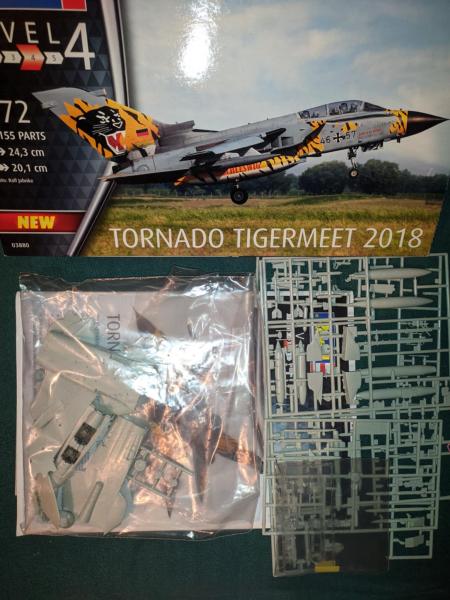 Revell Tornado enyhén elkezdett, orr rész összerakva 4500 Ft