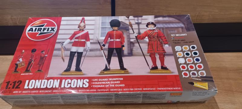 Airfix London Icons 1/12 eladó,esetleg csere