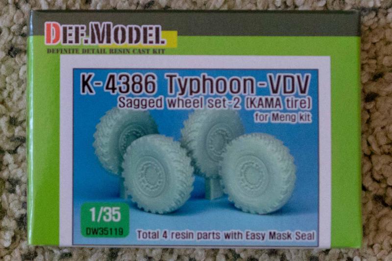 1/35 DEF.MODEL DW35119 K-4386 TYPHOON-VDV Sagged Wheel set (Kama tire) - 7900 HUF