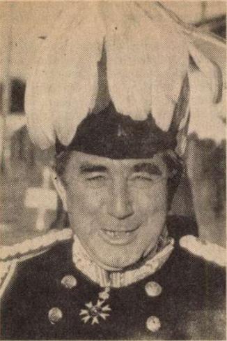 Rex_Hunt_hazaküldött_brit_kormányzó