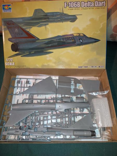 Trumpeter F-106B elkezdett 5500 Ft