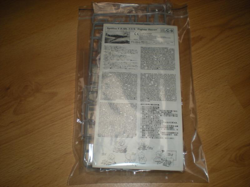 1/72! Doboz hiányzik! Matrica repedezett! 3000-