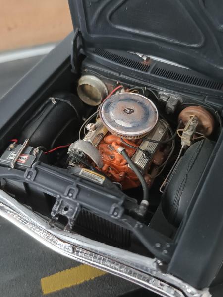 ...és a makett motortere