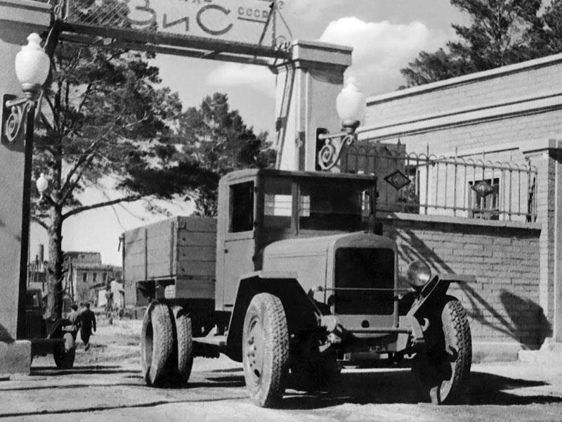 A háborús szükségmegoldás: a ZiS-5V a "fateherautó"