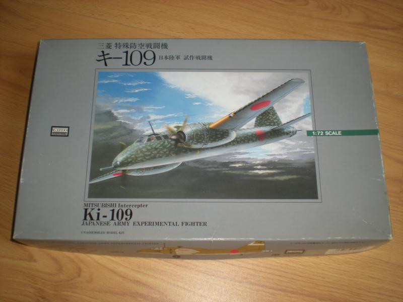 1/72! Hiánytalan! Pár alkatrész levált a keretről! 6800-