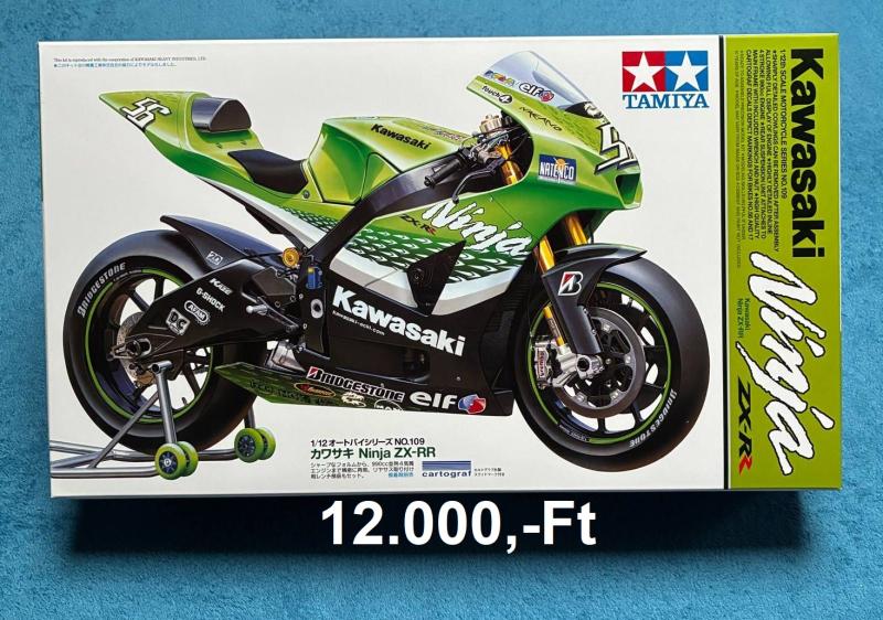 12.000,-Ft Kawasaki ZX-RR

1/12