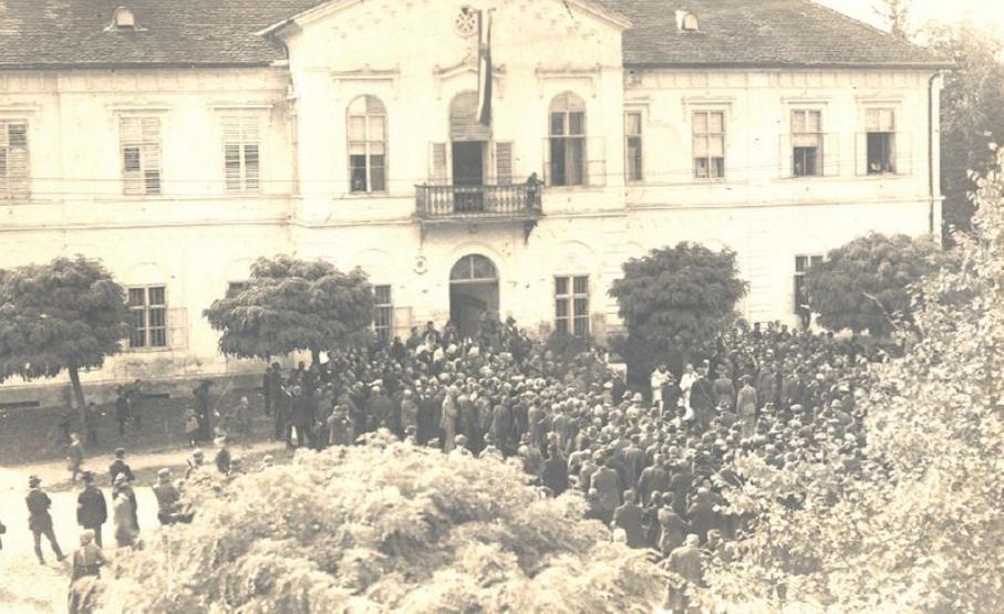 Lajtabánság kikiáltása a felsőőri városháza előtt (1921. október 4.)