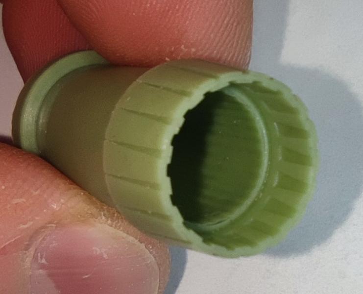 Mig E-8_004

A külső része is elég klafa.