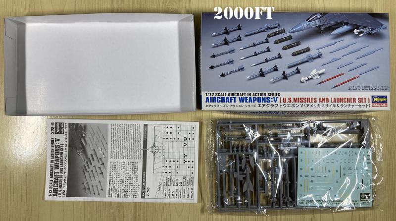 2025-07-20 Aircraft Weapons V Hasegawa 1-72 2000Ft_