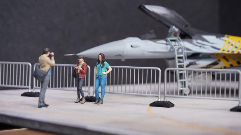 F-16A MLU_X-Falcon_Heller-Kinetic No30411_1-48 (2025)_07