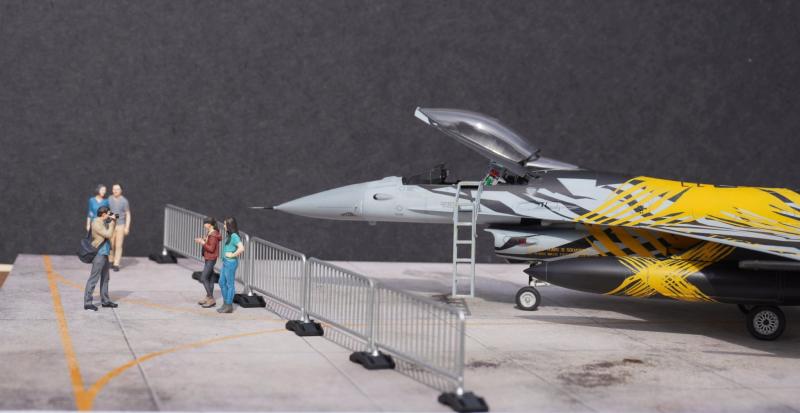 F-16A MLU_X-Falcon_Heller-Kinetic No30411_1-48 (2025)_13