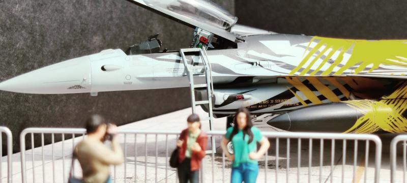 F-16A MLU_X-Falcon_Heller-Kinetic No30411_1-48 (2025)_22