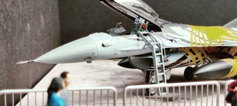 F-16A MLU_X-Falcon_Heller-Kinetic No30411_1-48 (2025)_23