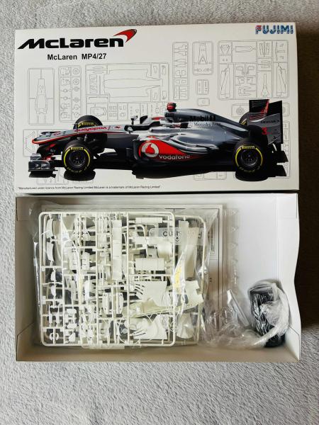 McLaren MP427

Pár nagyobb elem leválasztva.