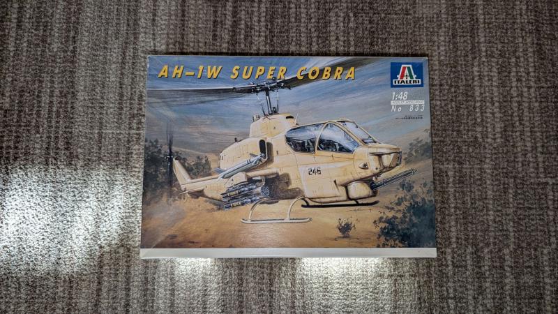 11 Italeri 833 AH-1W Super Cobra