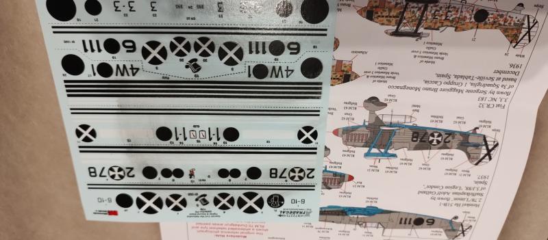 Xtradecal 72275, gyári hibás, fekete festék elkenődve