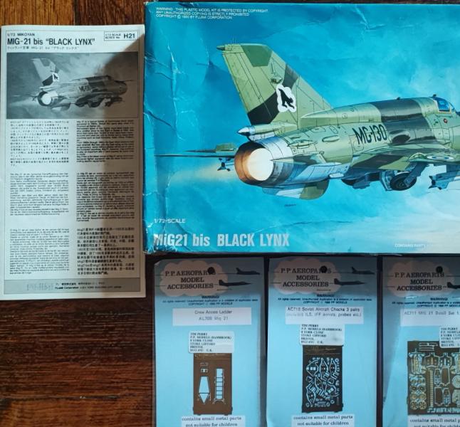 MiG-21bis_Fujimi+3 db maratás_1-72_12000Ft