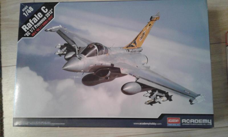 Rafale

1/48 új 11.500,-