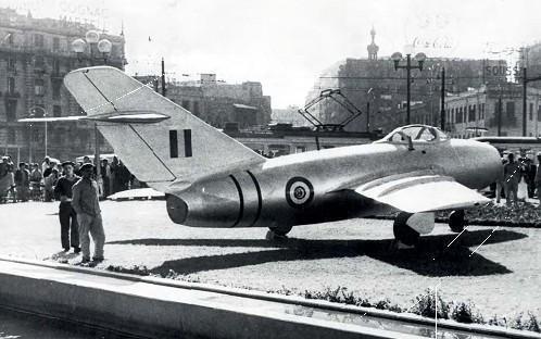 MiG-15bis statikus kiállításon valahol Kairóban