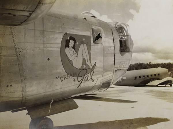„Dream Gal” (380th BG „The Flying Circus”, 529th BS)