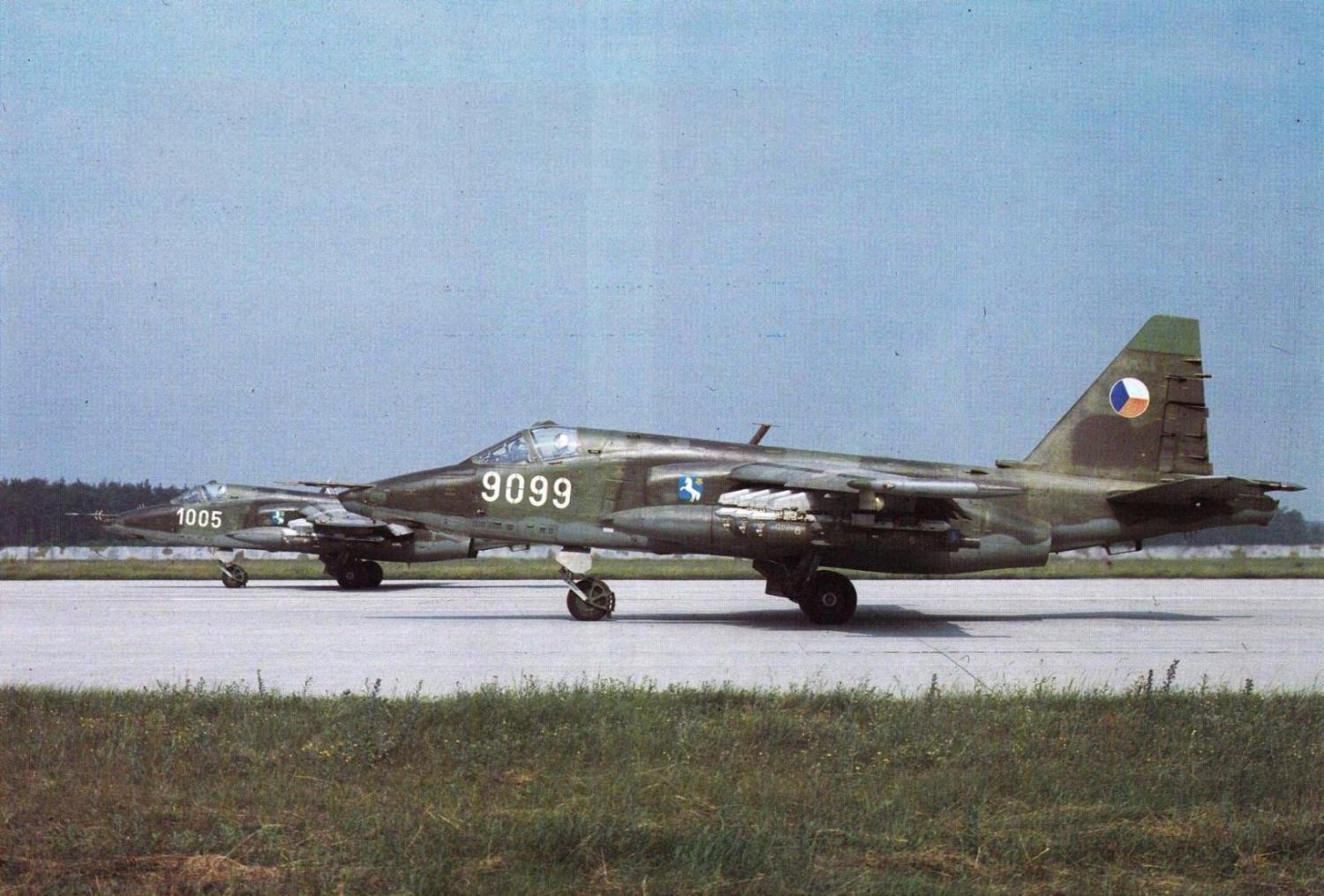 1005 és 9099 éles bombavetési gyakorlaton