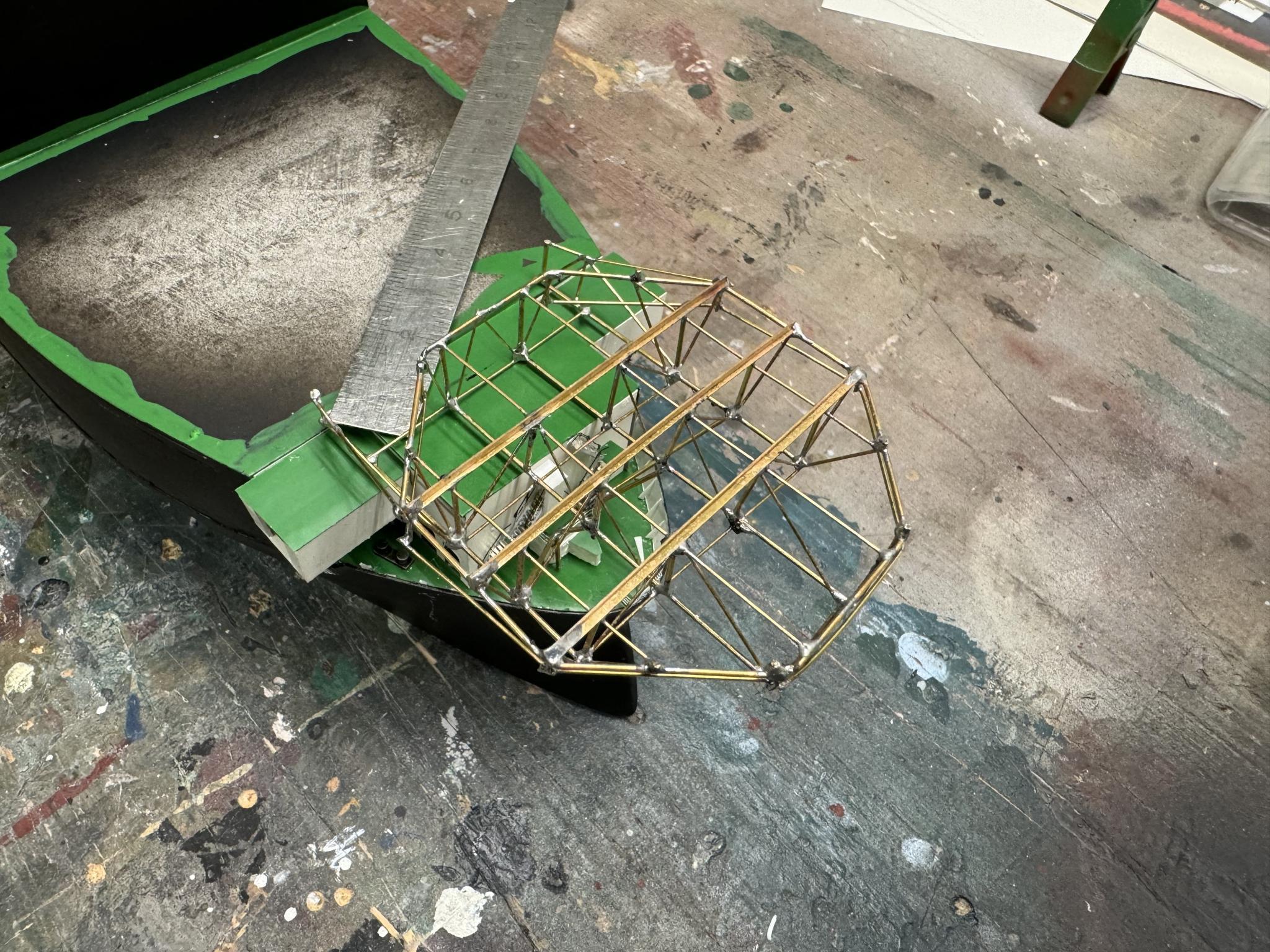 A helikopterleszálló rézcső alapja