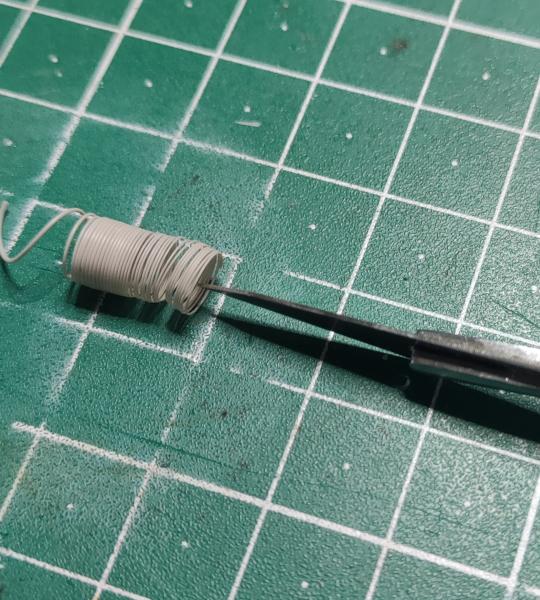 MIG E-8

Ha itt belevágunk szikével...