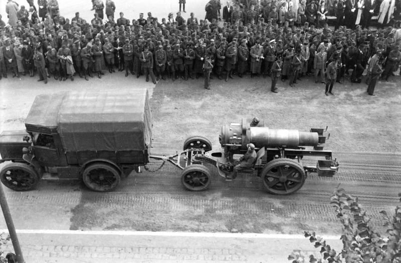 30,5cm 11-16M mozsár bevonulása Kolozsvárra 1940-ben