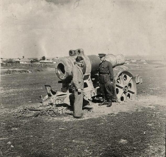 A szomorú vég: egy 30,5cm 11-16.M mozsár maradványa Mastyugino határában